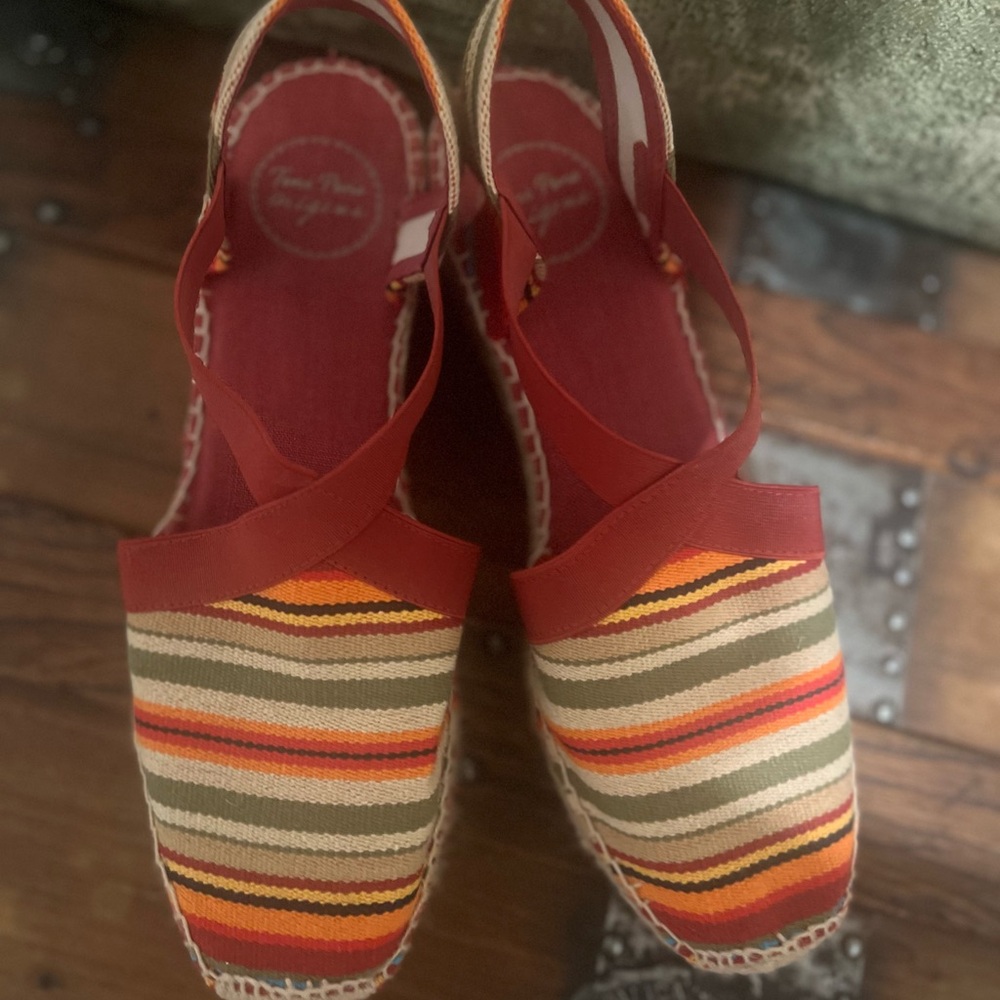 Vibrant Toni Pond Striped Espadrille Flats